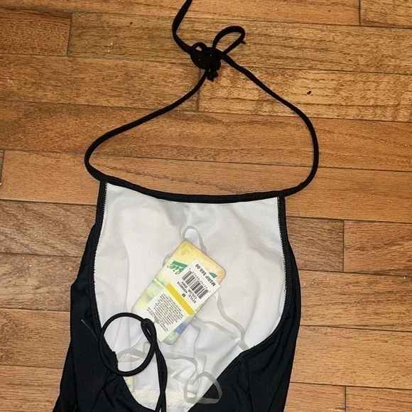 Hobie swimming suit new with tags  in a size medium. - Picture 3 of 5